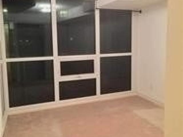512 - 19 Grand Trunck Cres