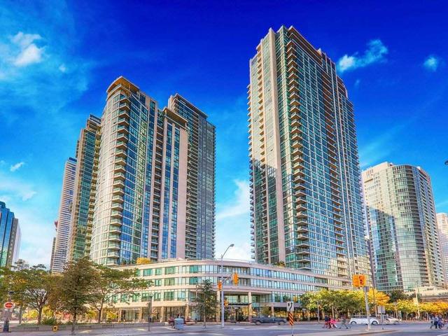 3007 - 16 Yonge St