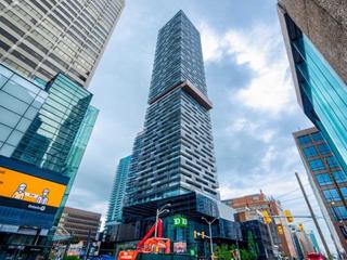 1211 - 8 Eglinton Ave E