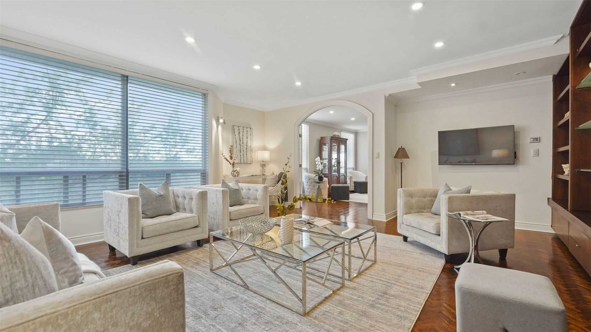 6B 425 Walmer Rd, York Sold, C5724688 Condos.ca