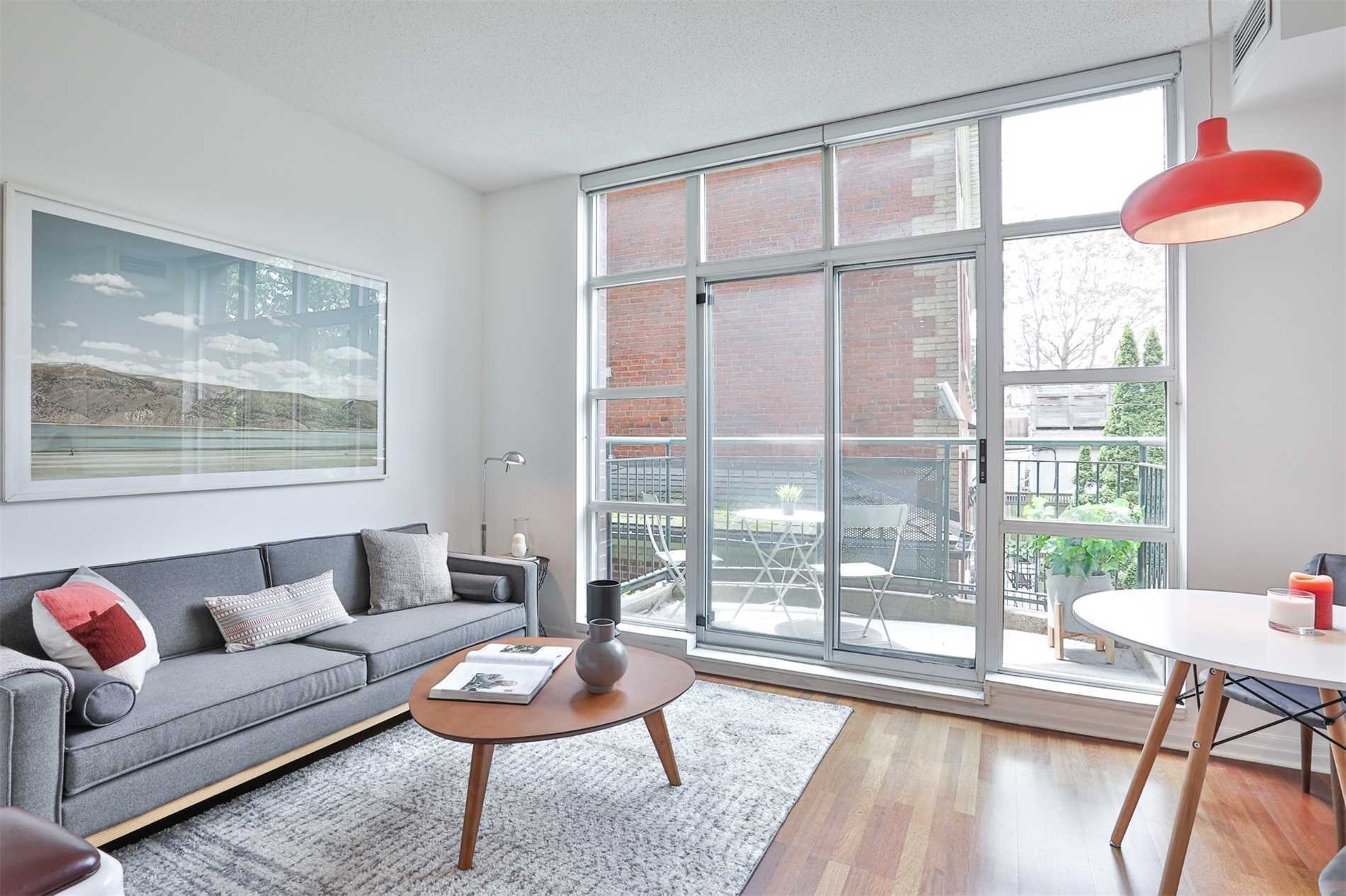 225 901 Queen St W, Toronto