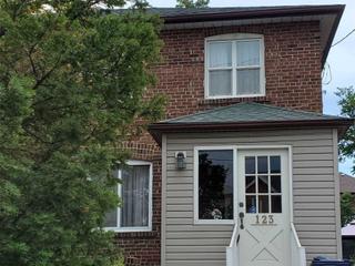 123 Lawrence Ave W