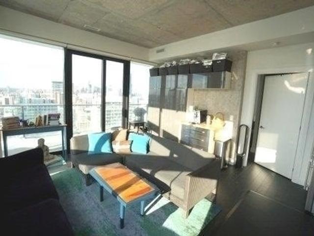 3701 - 224 King St W