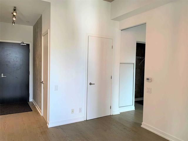 606 - 11 Charlotte St