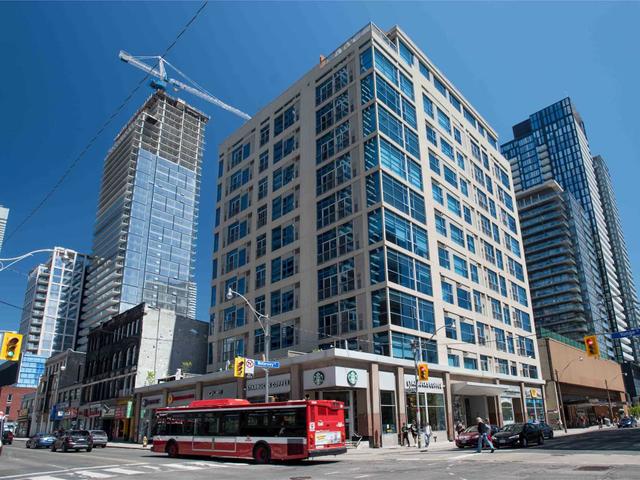 709 - 8 Wellesley St E