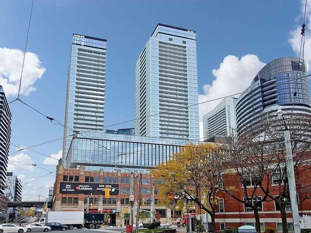 2607 - 17 Bathurst St