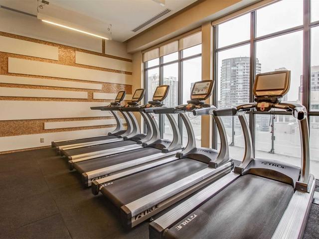 2612 - 300 Front St W