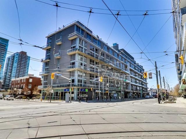 810 - 1029 King St W