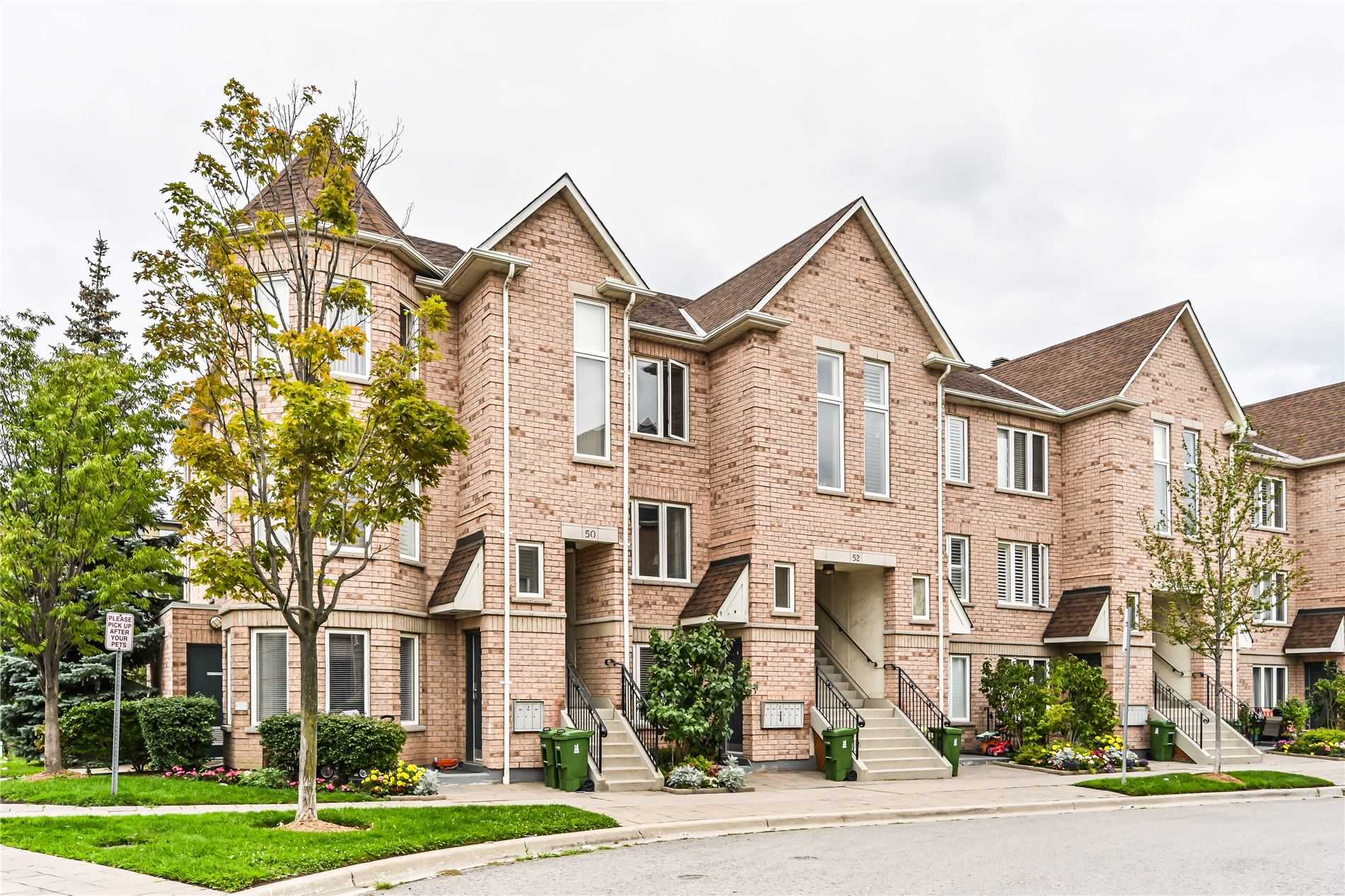 302 52 Aerodrome Cres, East York Sold, C5748602 Condos.ca