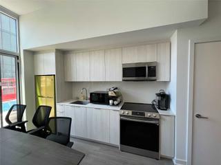 506 - 357 King St W