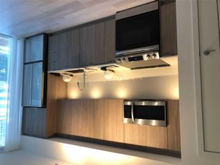 706 - 357 King St W