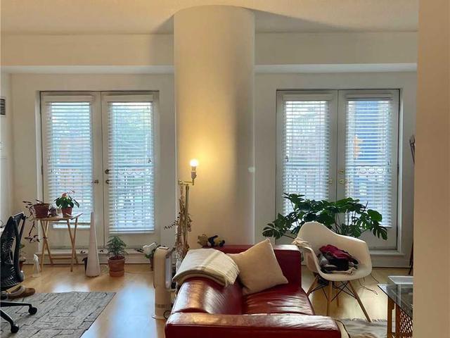 #201 - 120 Lombard St