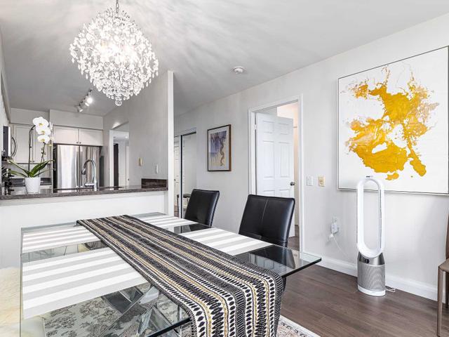 1006 - 388 Bloor St E