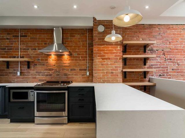 3 - 1216 Dundas St W
