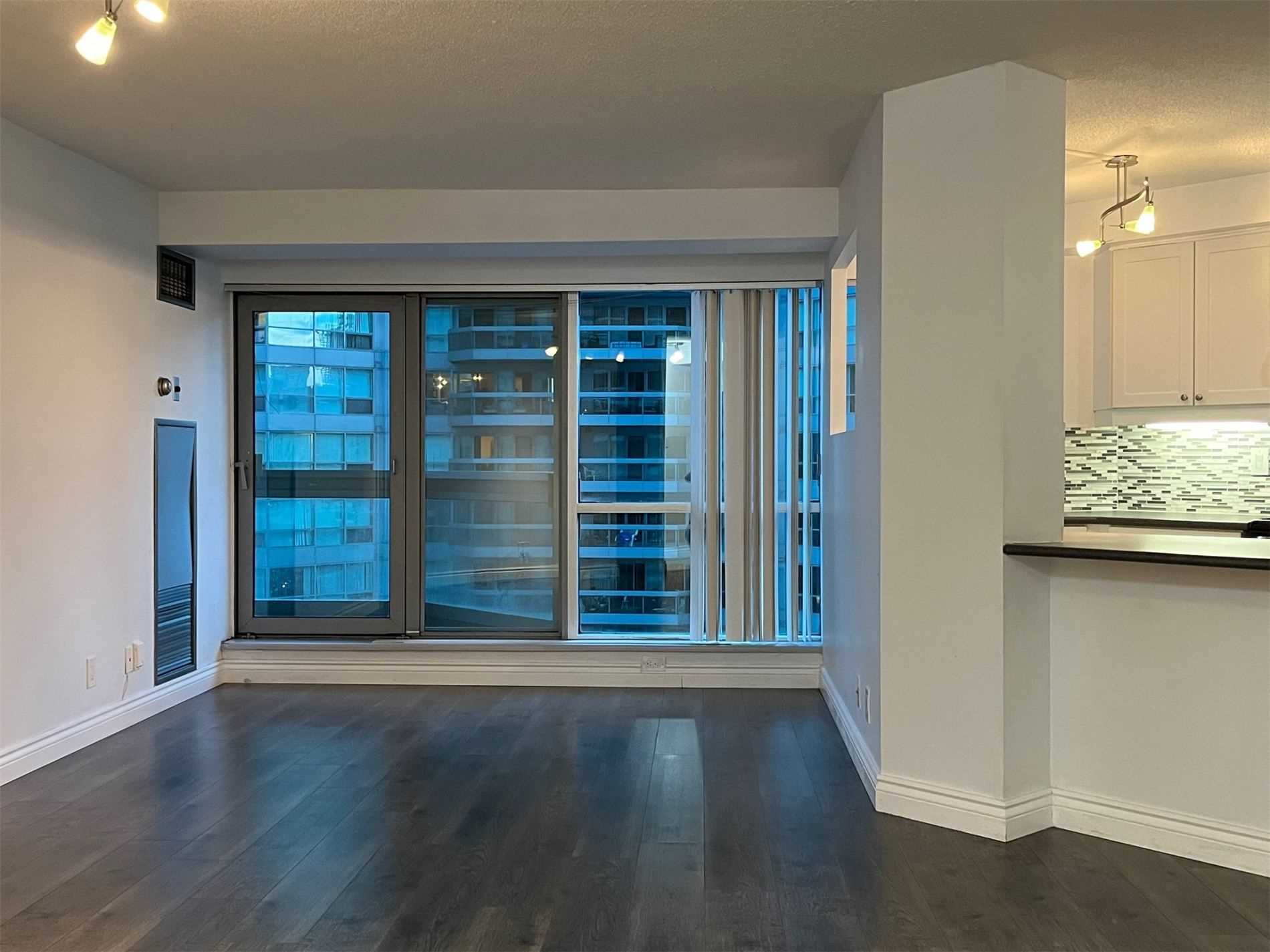 1701 10 Yonge St, Toronto Leased, C5771341 Condos.ca