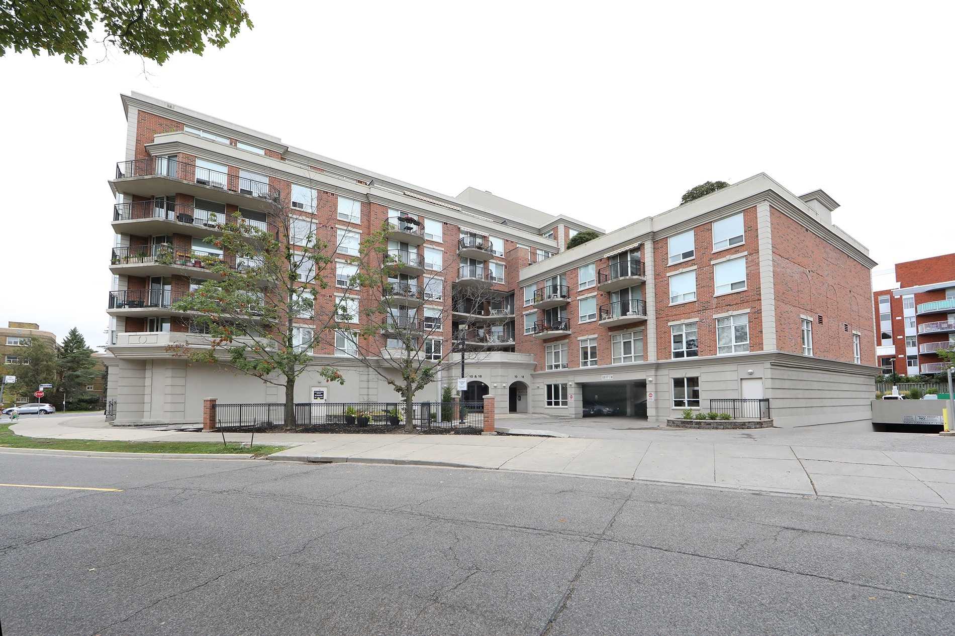 612 18 Wanless Ave, Toronto Sold, C5782260 Condos.ca