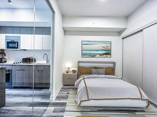 202 - 840 St. Clair Ave W