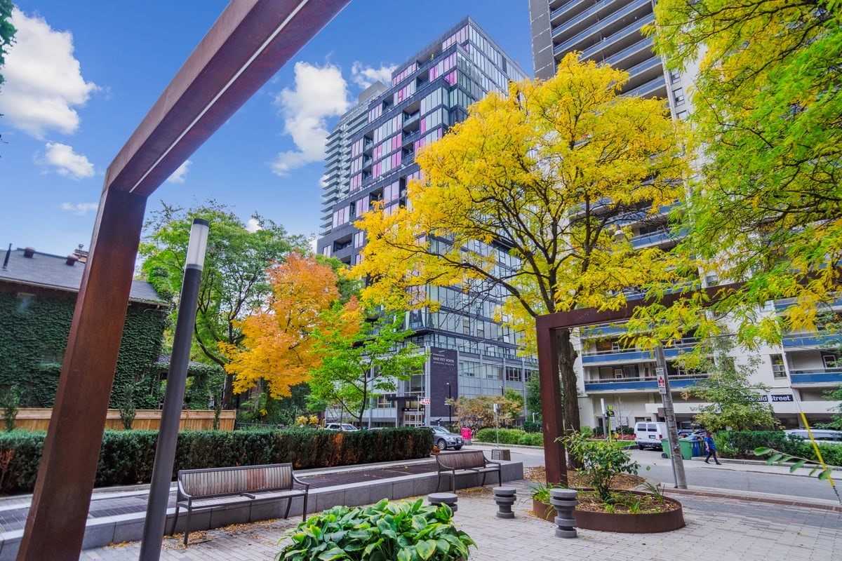 306 17 Dundonald St, Toronto Sold, C5793904 Condos.ca