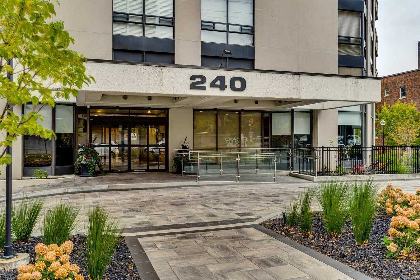 1703 240 Heath St W, York Sold, C5800598 Condos.ca