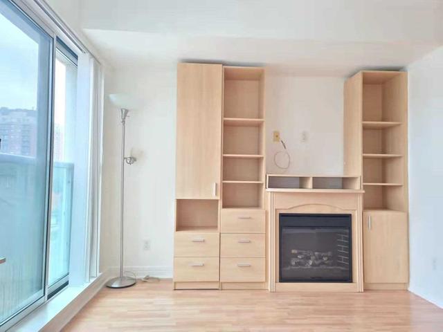 312 - 19 Avondale Ave