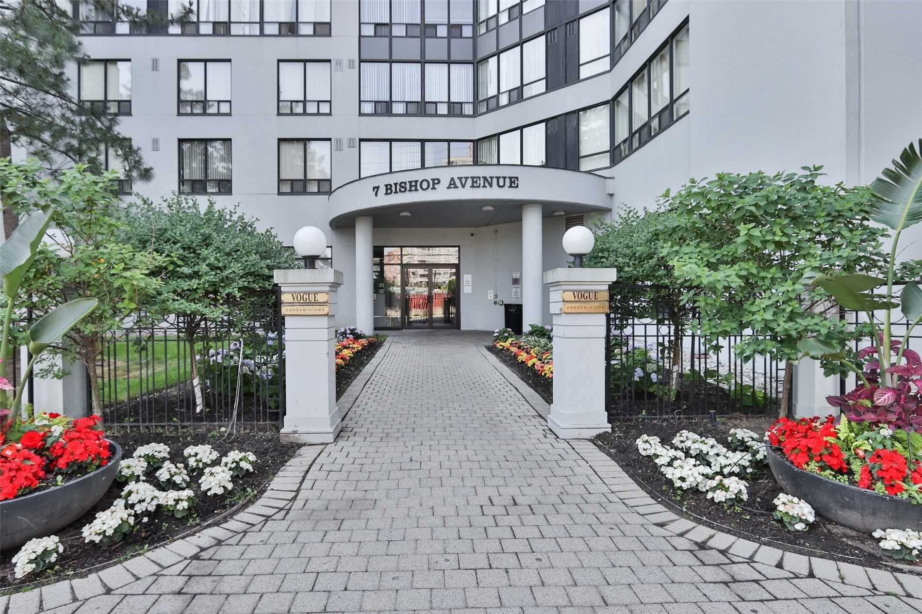 902 7 Ave, North York Leased, C5821858 Condos.ca