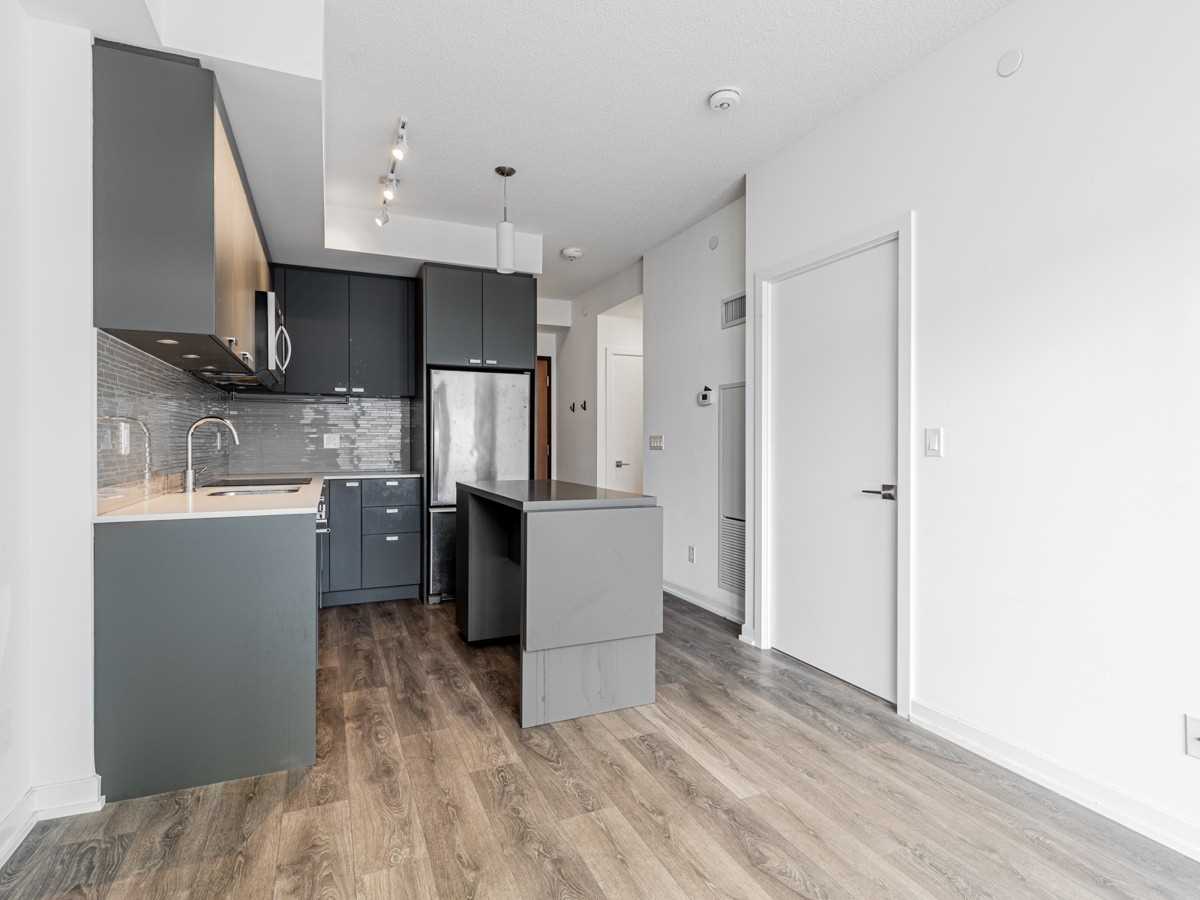 408 56 Forest Manor Rd, North York Leased, C5822455 Condos.ca