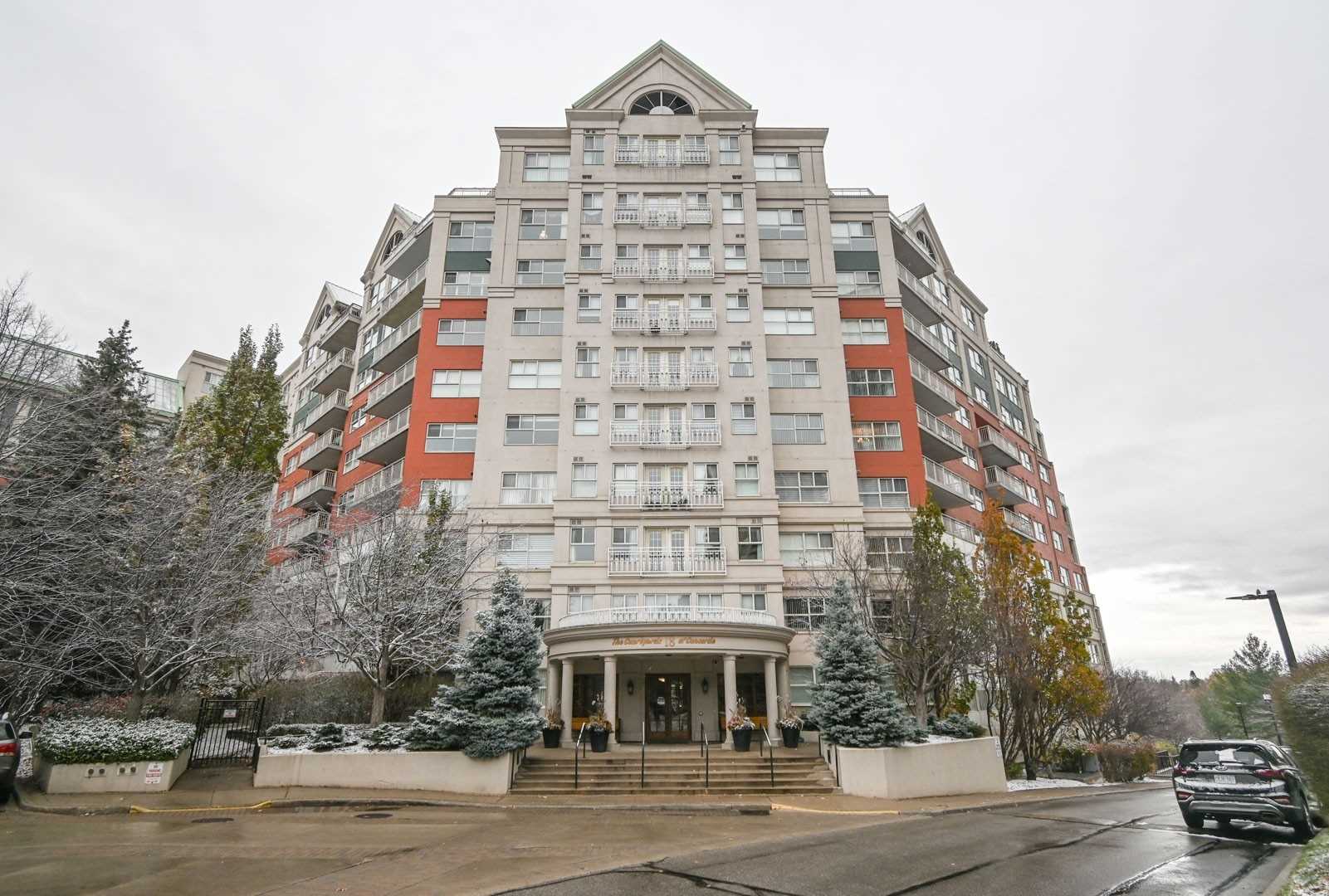 826 18 Concorde Pl, North York Terminated, C5828073 Condos.ca