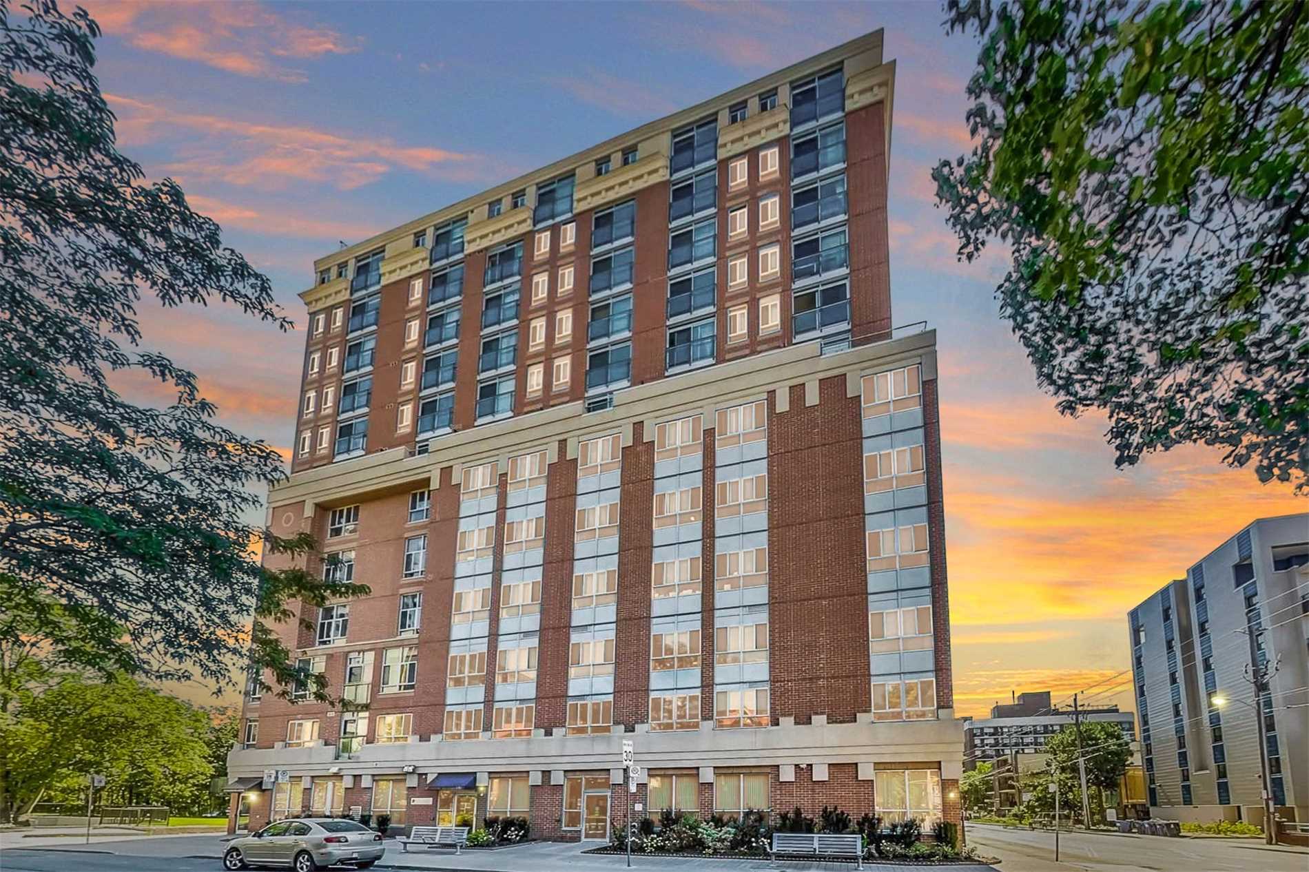 808 15 Maplewood Ave, York Leased, C5833857 Condos.ca