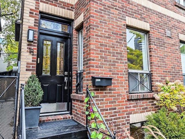 18 Bishop St