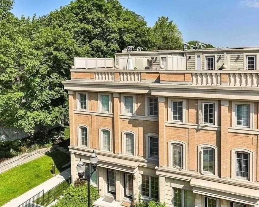 2 20 Hargrave Lane, North York Leased, C5841133 Condos.ca