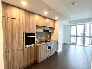 1501 - 39 Roehampton Ave