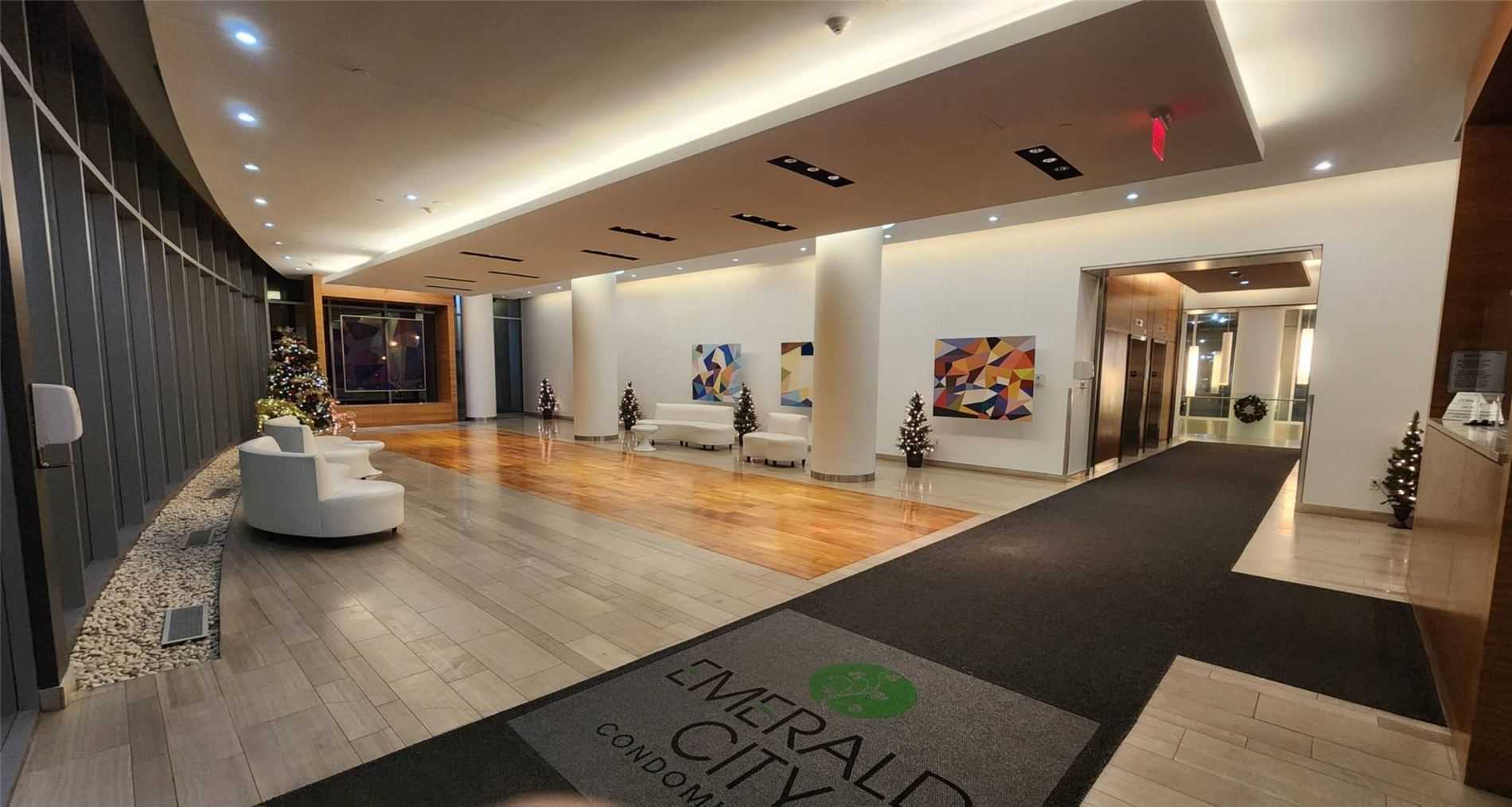 904 70 Forest Manor Rd, North York Leased, C5858621 Condos.ca