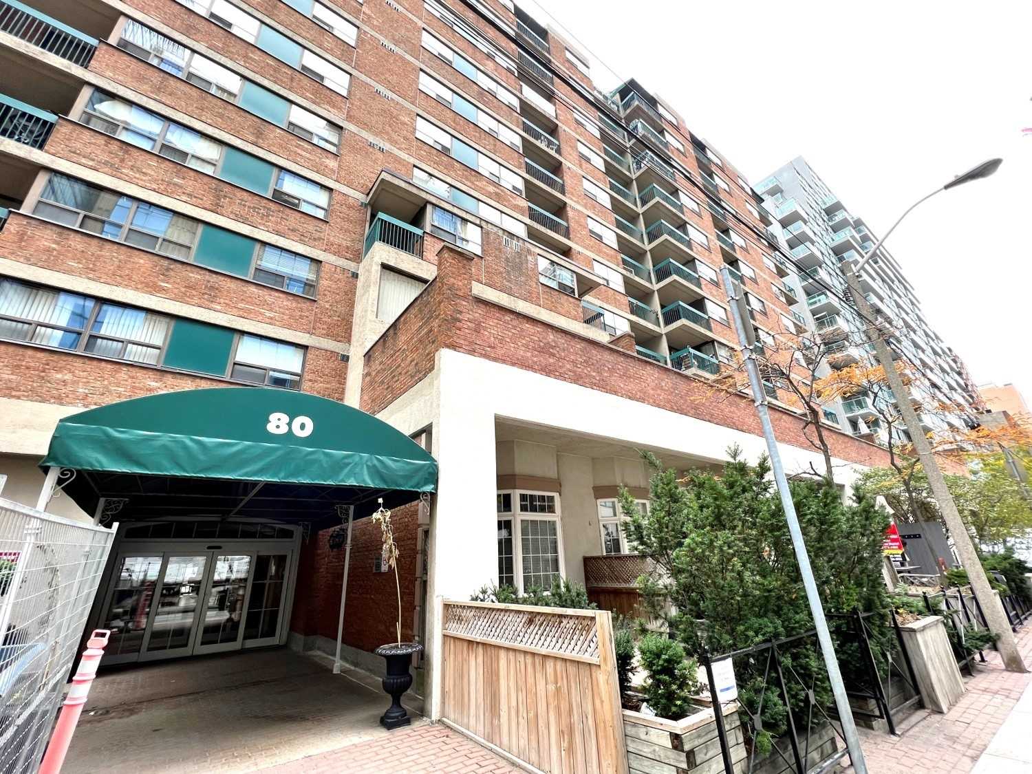 619 80 St Patrick St, Toronto Sold, C5858760 Condos.ca