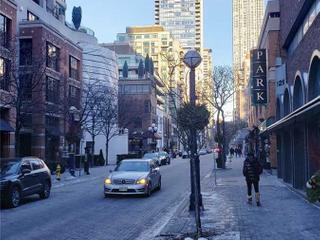 1615 - 155 Yorkville Ave