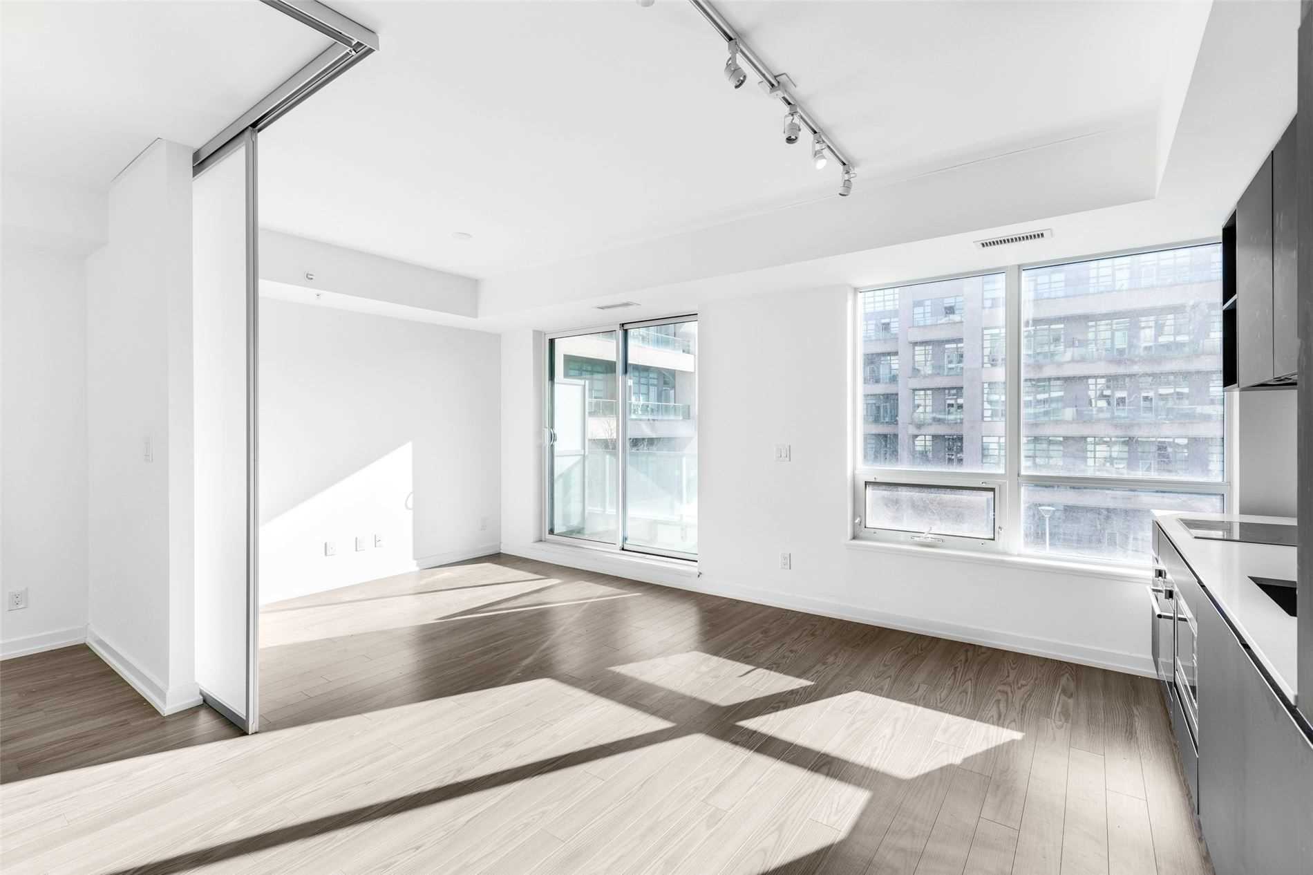 304 377 Madison Ave, Toronto Leased, C5884131 Condos.ca