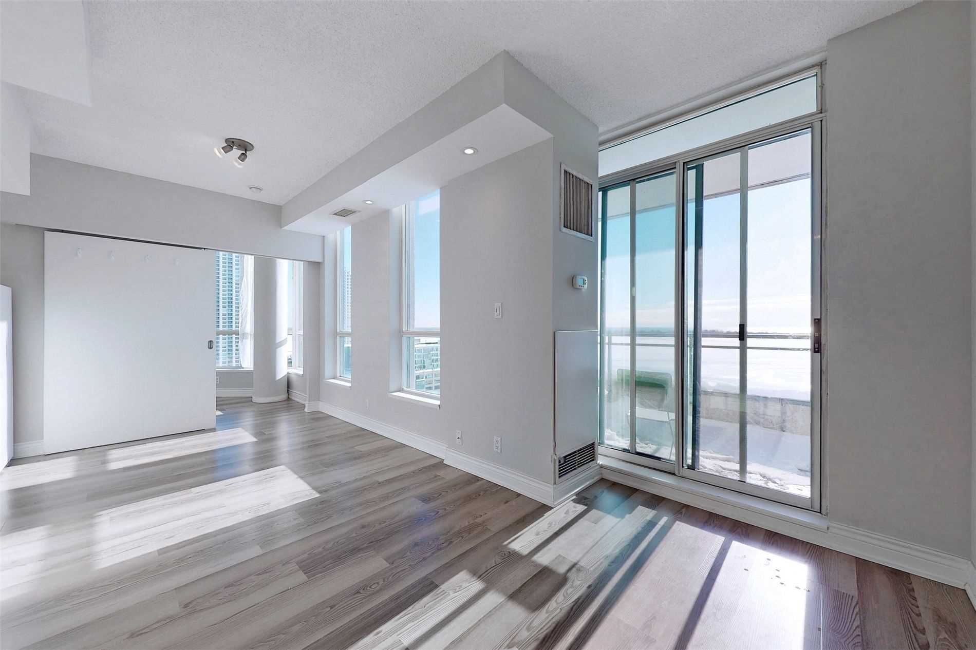 2206 228 Queens Quay W, Toronto Terminated, C5912095 Condos.ca