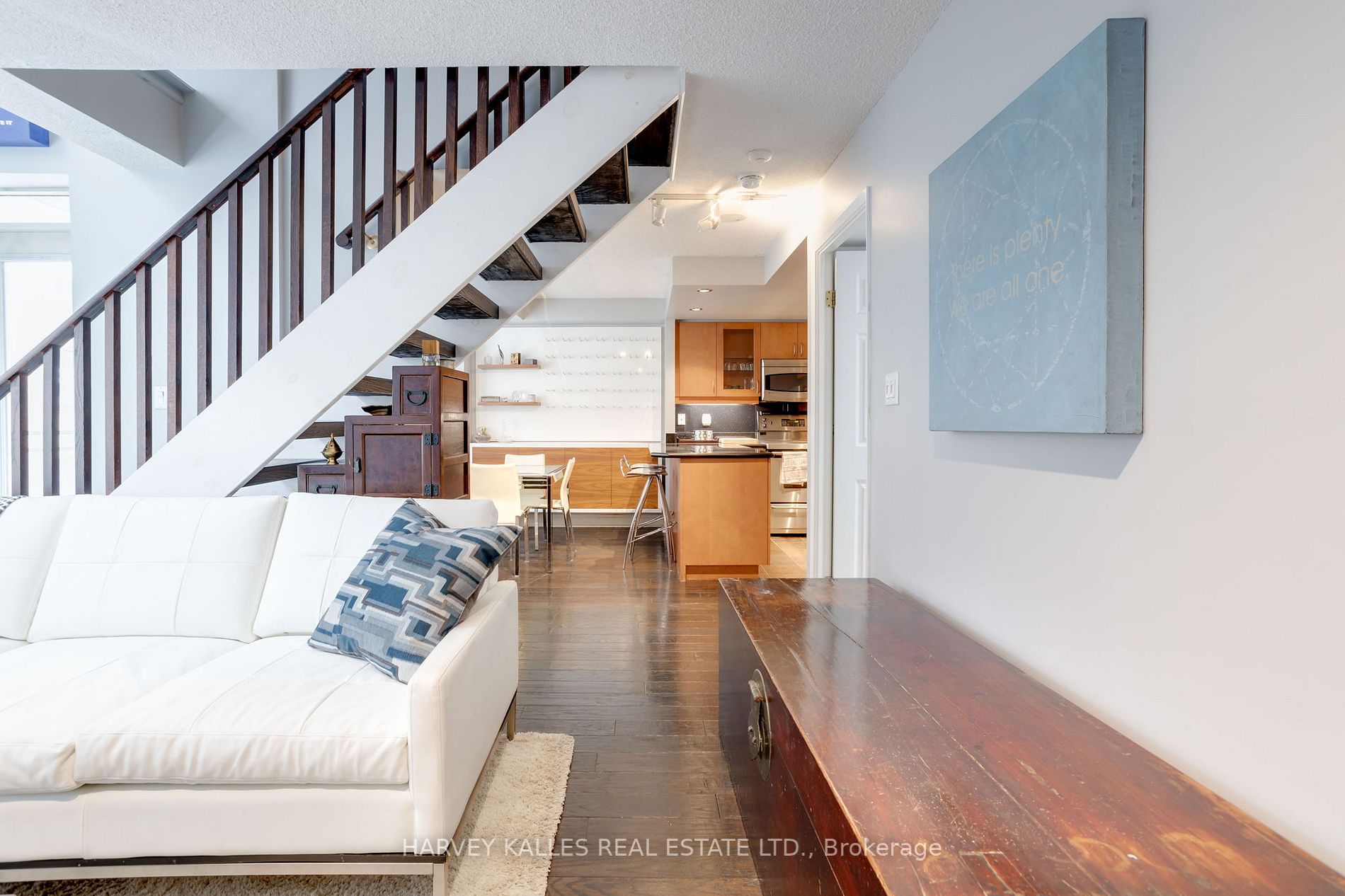 703 80 Cumberland St, Toronto Leased, C5924044 Condos.ca