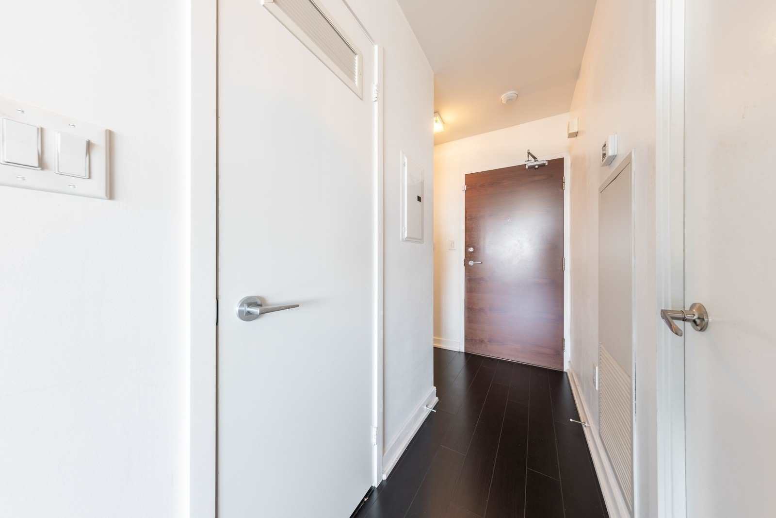 1010 10 Capreol Crt, Toronto Leased, C5931345 Condos.ca