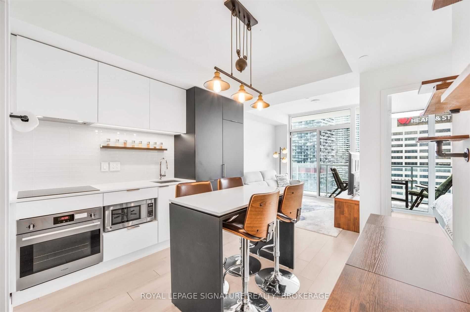 2905 33 Helendale Ave, Toronto Expired, C5933289 Condos.ca