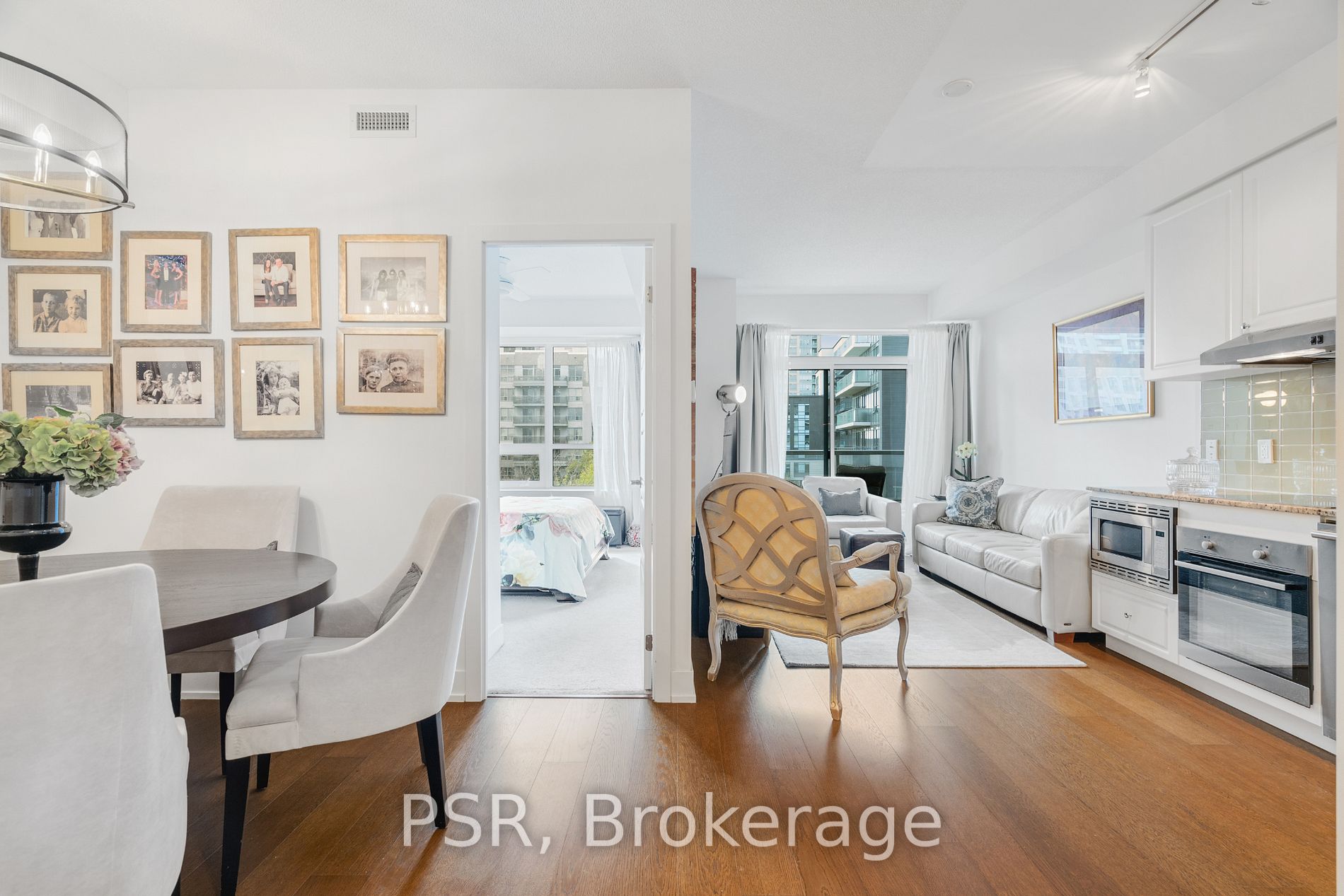 227 7 Kenaston Gdns, North York Sold, C5933592 Condos.ca