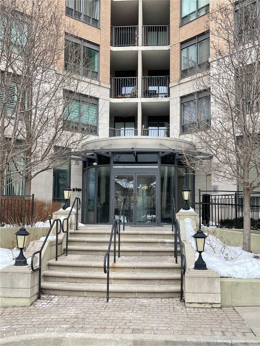 504 16 Dallimore Circ, North York Terminated, C5935961 Condos.ca