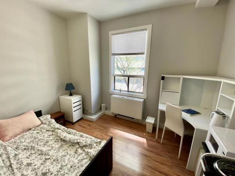 304 409 Huron St, Toronto Suspended, C5942949 Condos.ca