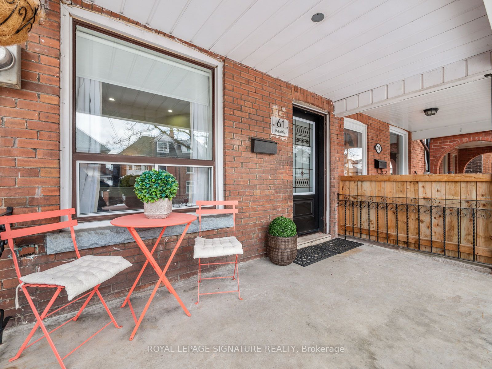 61 Beatrice St, Toronto Sold, C5945896 Condos.ca