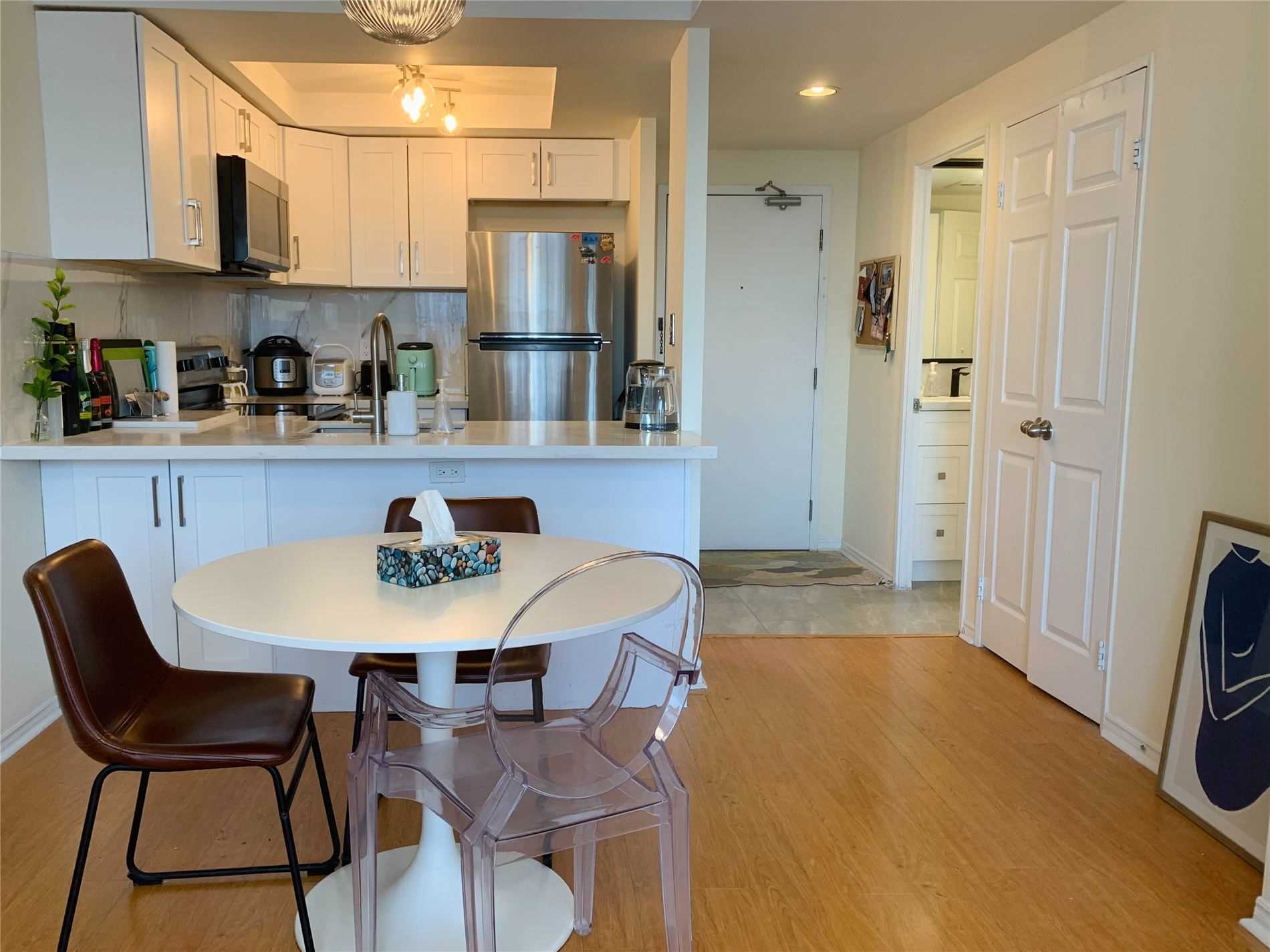 2212 7 Ave, North York Leased, C5948485 Condos.ca