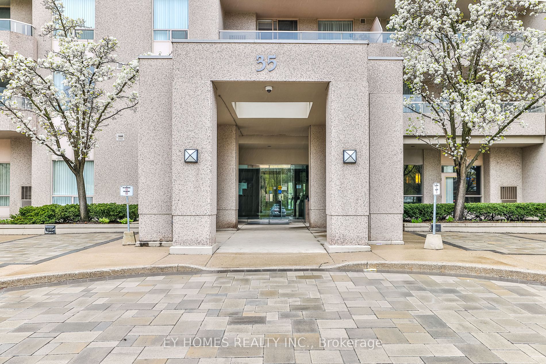 607 35 Empress Ave, North York Suspended, C5951884 Condos.ca