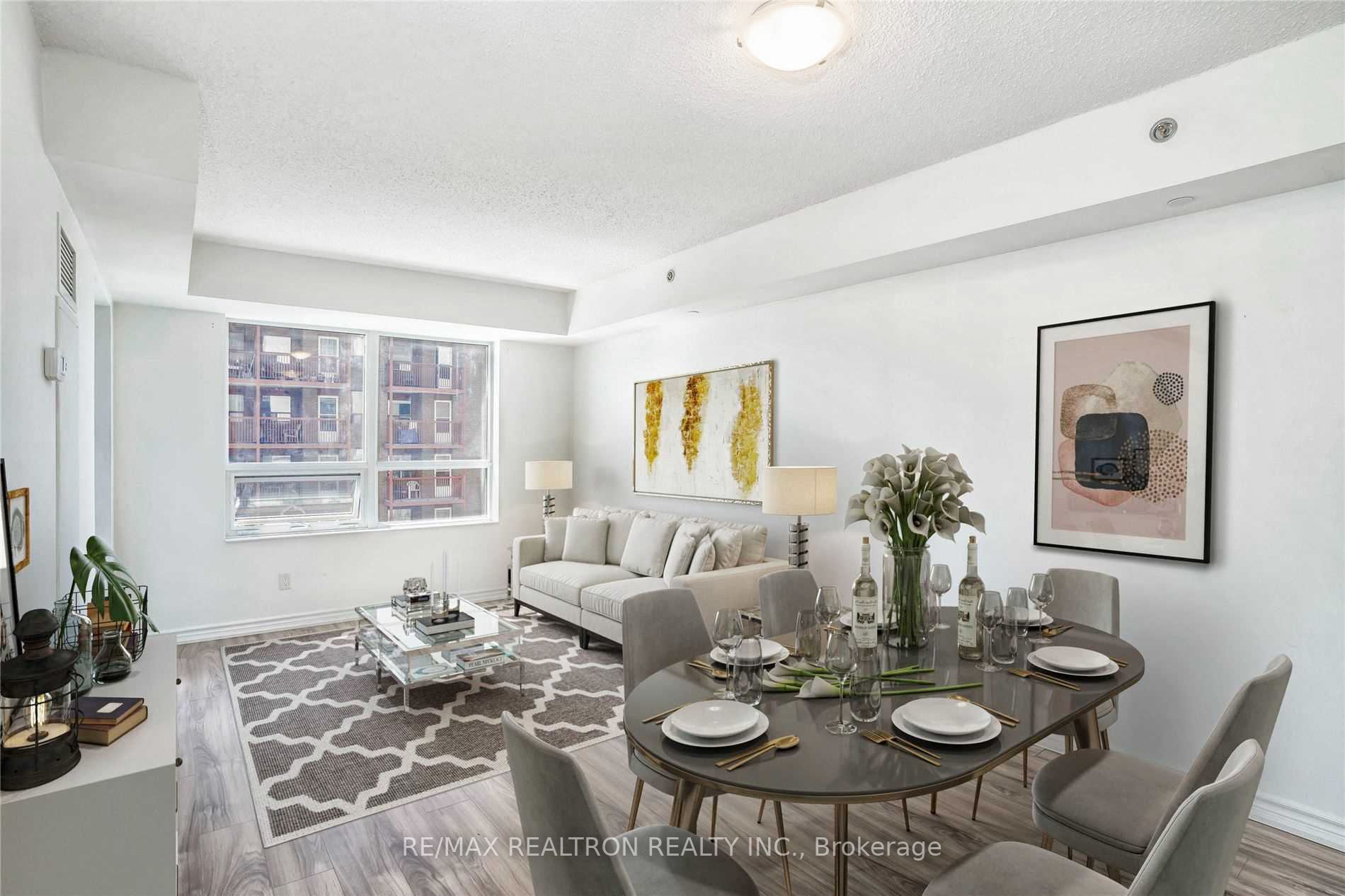 519 35 Saranac Blvd, North York Terminated, C5966644 Condos.ca