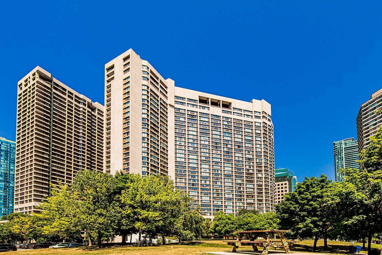 1903 65 Harbour Sq, Toronto Leased, C5970109 Condos.ca