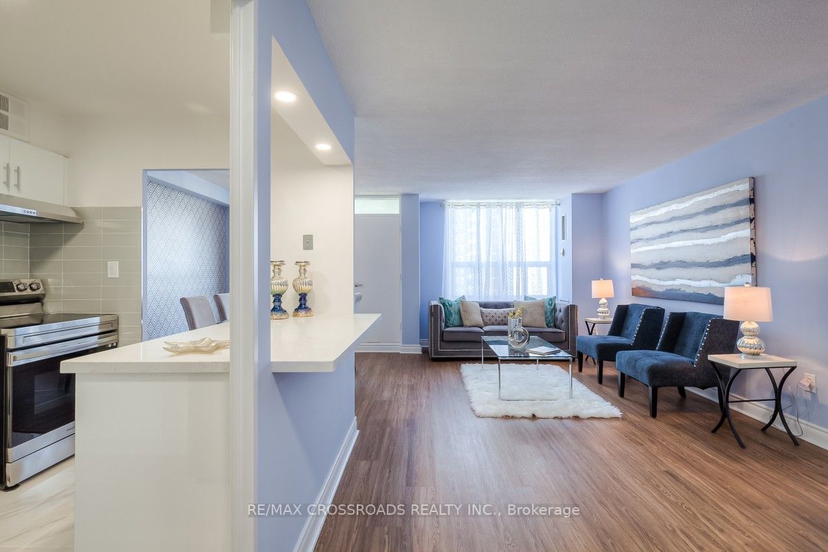 717 5 Shady Gfwy, Toronto Sold, C5974672 Condos.ca