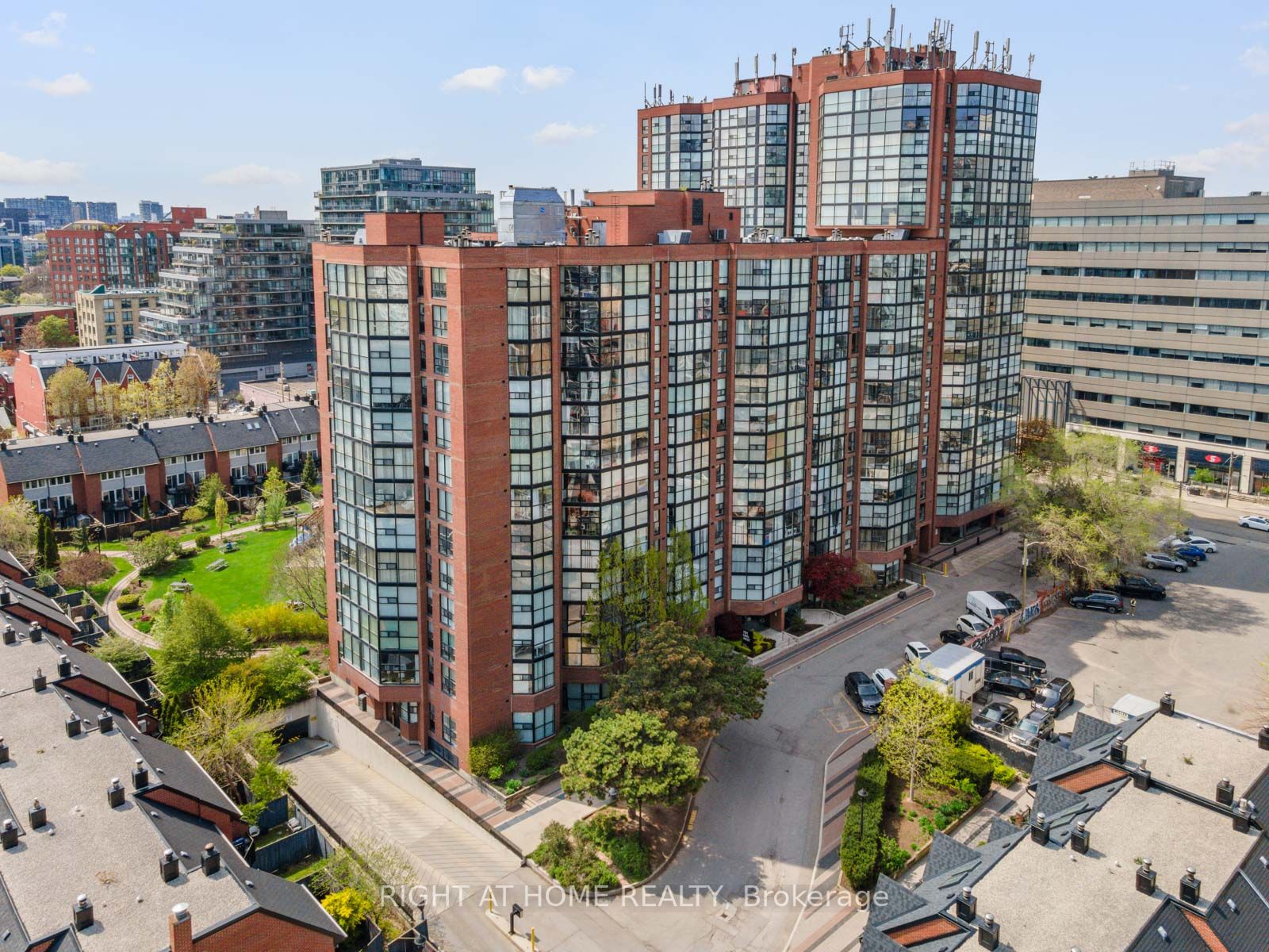 304 701 King St W, Toronto Sold, C5975780 Condos.ca