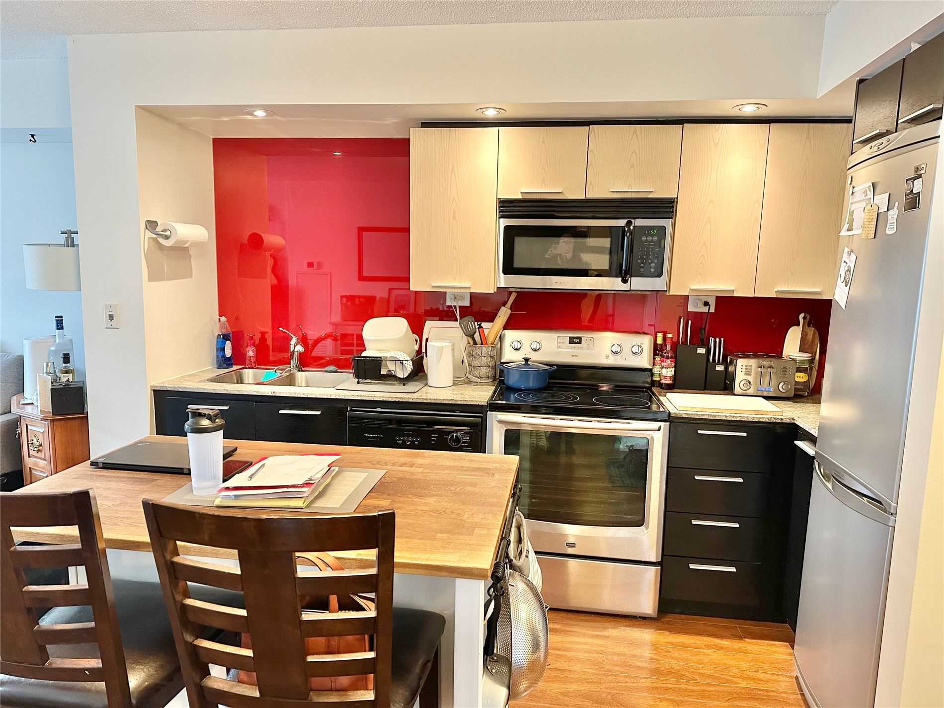 710 25 Capreol Crt, Toronto Leased, C5978603 Condos.ca